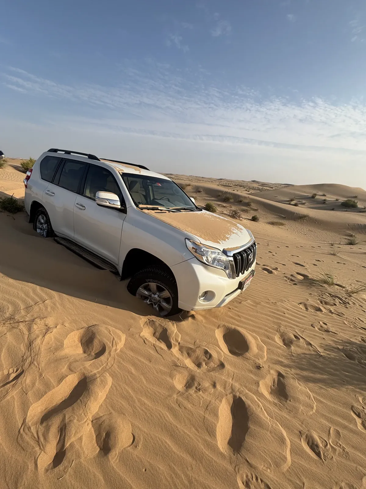 Le 4x4 qui nous a sortis des dunes (et enfoncés dedans avant).