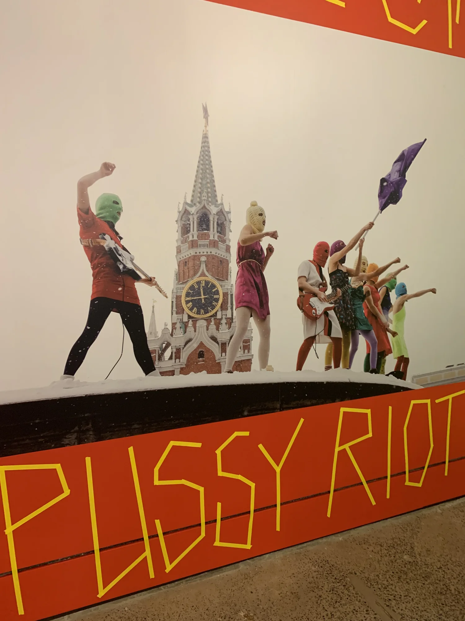 Expo Pussy Riot au MAC : la scène artistique dont je parle.